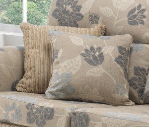 scatter_cushions